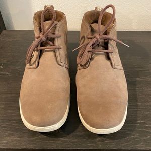 Ugg chukka boots/shoes